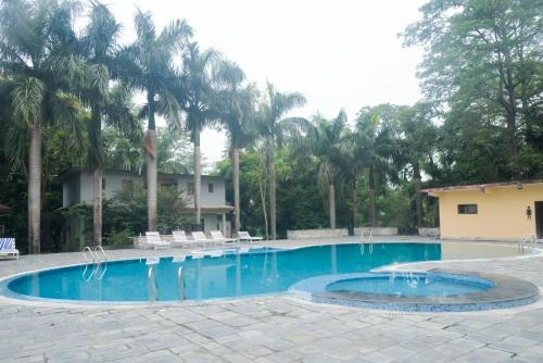 Sauraha Hotel | Chitwan Paradise Hotel