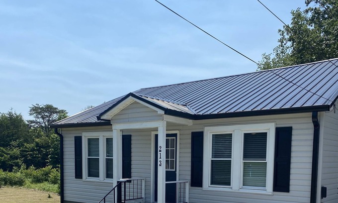 Morganton Casa | Choice Manor - 213 Brittian Dr Morganton 2 Bed/1Bath - Nature’s Playground