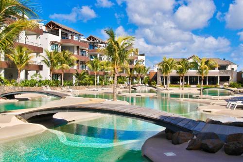 Mont Choisy Apartamento | Choisy Les Bains with LOV