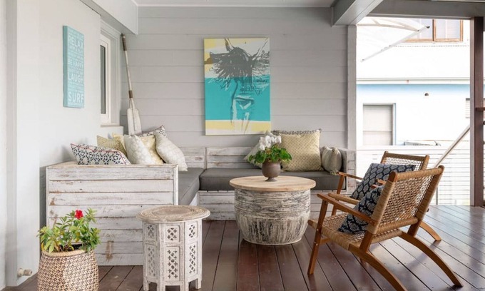 Mona Vale Casa | Choose your Beach from this Resort Style Getaway