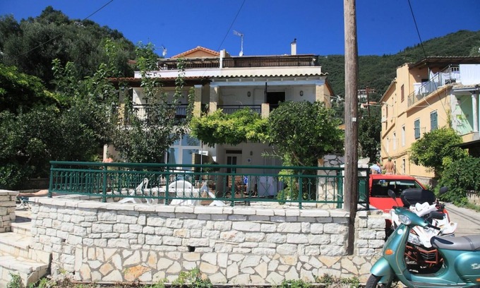 Katavolos Apartamento | Chrissa in Katavolos