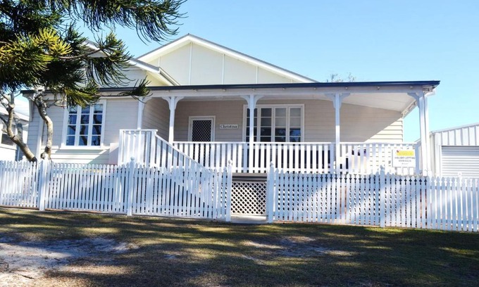 South West Rocks Casa | Christina Cottage - Bring your own linen