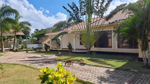 Mlingotini Villa | Christina Residence