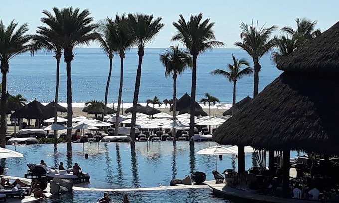 Zona Hotelera Complejo | Navidad en Cabo, Cabo Resort Azul en México