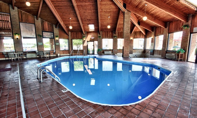 Chillicothe Hotel | Christopher Inn and Suites