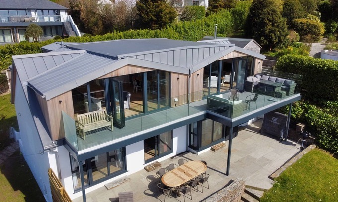 St. Mawes Cabaña | Chupra - sleeps 8 guests in 4 bedrooms