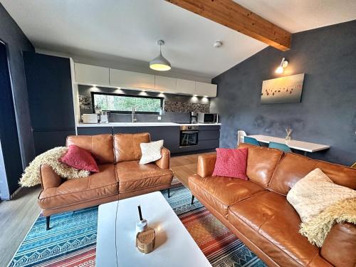 St. Agnes Casa | Chy Cos. South facing lodge with balcony & views.