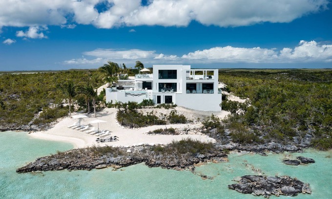 Bouvet Island Villa | Cielo - Private Beachfront Villa