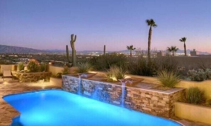 Cimarron Foothills Estates Casa | Cimarron: Spectacular city and mountain views, pool, hot tub, and more!