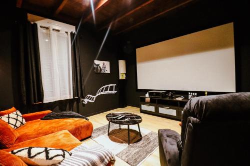 La Force Apartamento | Cinéma privé - Movie Night Loft