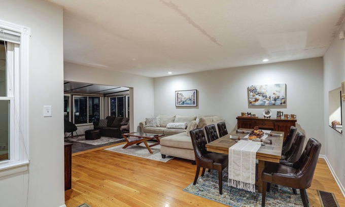 Mount Auburn Casa | Cincinnati Home, Patio w/ Downtown Views!