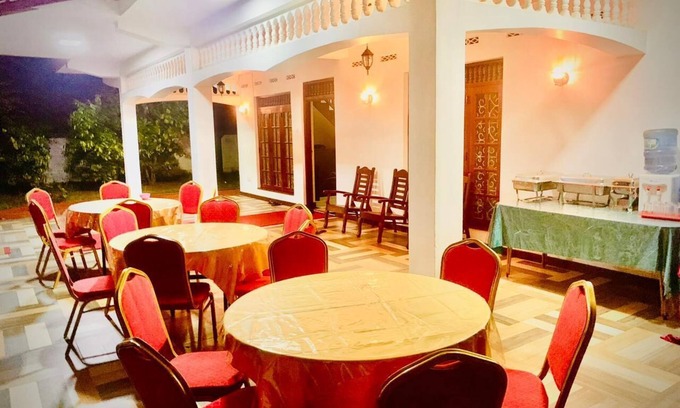 Anuradhapura Casa | Cinnamon Tree