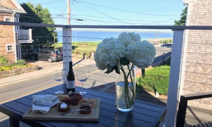 Newburyport Apartamento | Circa 1725 home w/Roof Deck and Water Views
