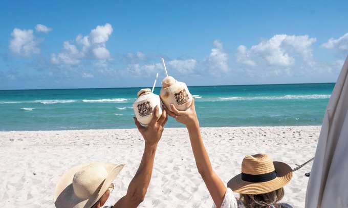 Mid Beach Hotel | Circa 39 Miami Beach