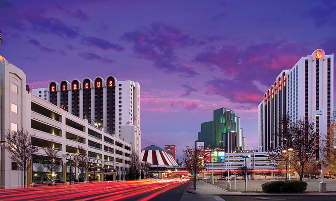 Downtown Reno Complejo | Circus Circus Hotel Casino Reno at THE ROW