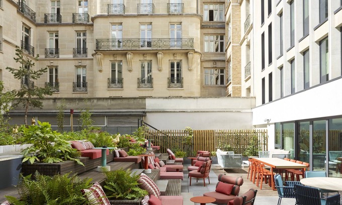 Faubourg-du-Roule Hotel | citizenM Paris Champs-Élysées