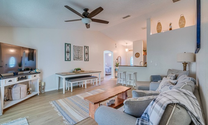 Citrus Springs Casa | Citrus Springs Retreat w/ Grill & Screened Porch!