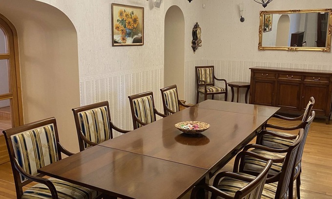 Poprad Condominio | City apartment from the 17th century, cool location, easily accessible national parks