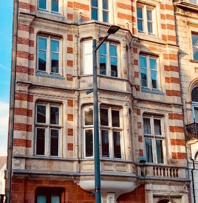 Castle Quarter Casa | City Centre Mansion Sleeping 1 to 23