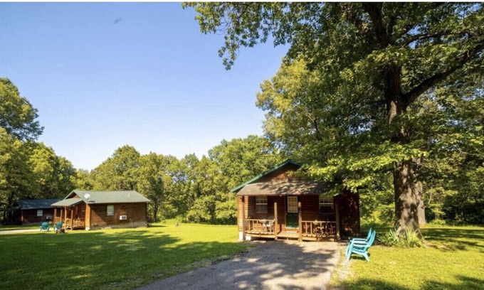 Harrison Cabina | Hermosa cabaña Little Cedar en 18 Acres hermosas!