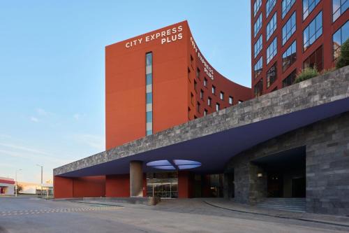 San Luis Potosí Hotel | City Express Plus by Marriott San Luis Potosi