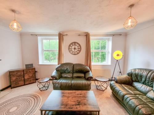 Milton Keynes Casa | City House in Nice Area - Smart TV's, 900mb Wifi