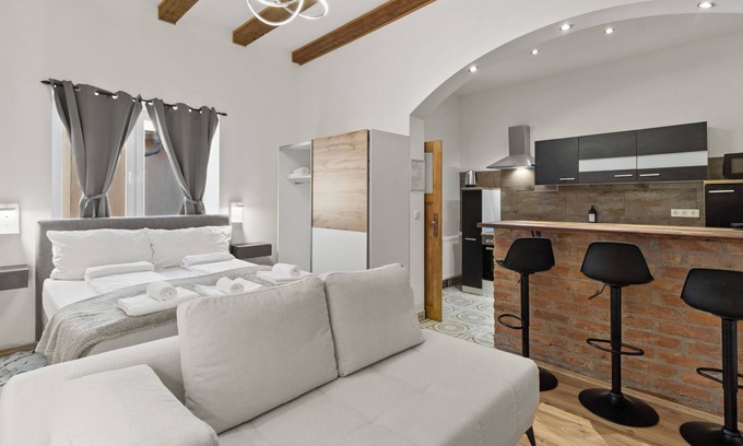 Vienna Apartamento | City & Sky: Wiens Apartment mit Flughafennähe