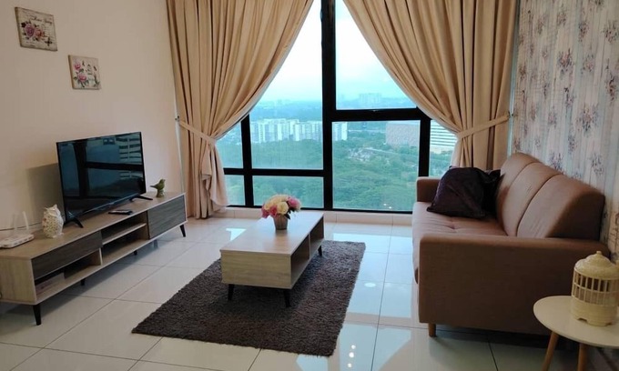 Central District Apartamento | City View Southkey 2BR2FREE 18F By Natol
