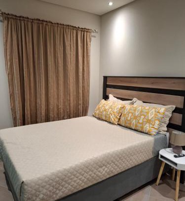 Berea West Apartamento | Claire's Hill on Renown