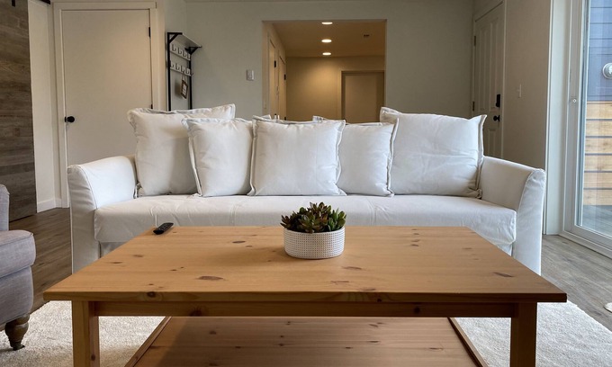 Long Beach Casa | Clamming! Walk to beach/go-karts~Bunk room!