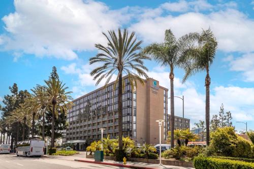 Anaheim Resort Hotel | Clarion Hotel Anaheim Resort