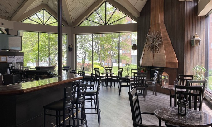 Dunkirk Hotel | Clarion Hotel Conference Center on Lake Erie