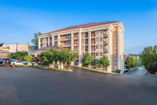 Branson Hotel | Clarion Inn Branson