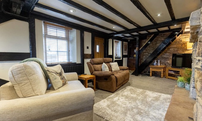 Stainburn Cabaña | Classic 2 Bed Cottage with Fire Place & Bath TV