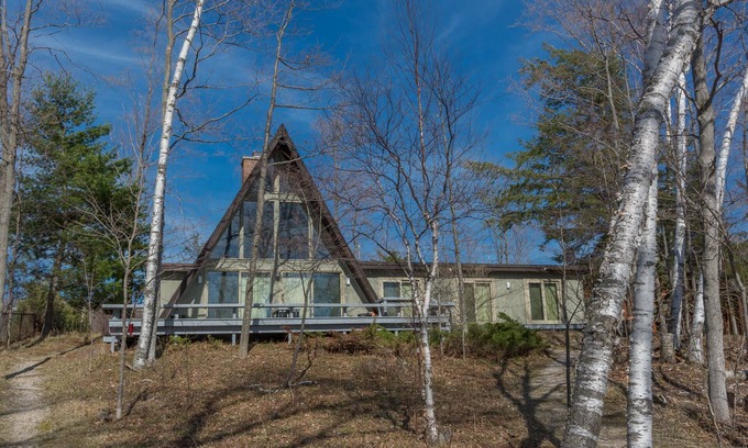 Maple City Cabaña | Classic A-frame Cottage on Big Glen Lake