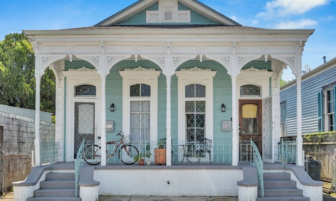 Bywater Apartamento | Classic Bywater Shotgun Suite / great location in perfect neighborhood