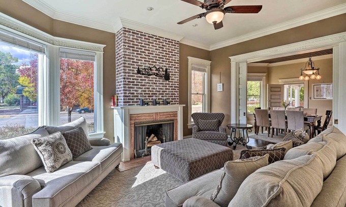 Canon City Casa | Classic Cañon City Getaway - 13 Mi to Royal Gorge!