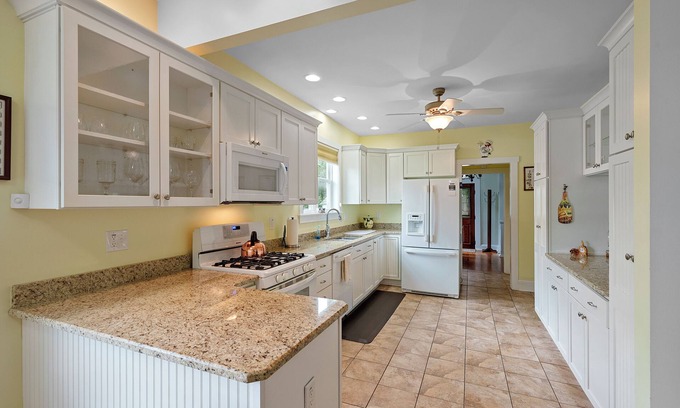 Grandview Heights Casa | Classic Charm on Ashland – For 8