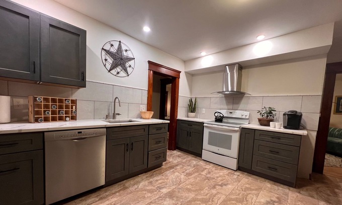 Greenfield Apartamento | Classic Comfort in Greenfield