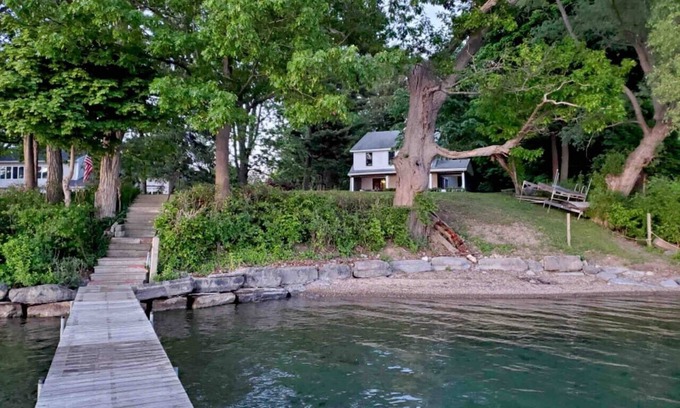 Skaneateles Casa | Classic Cottage on Skaneateles Lake!