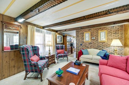 Ronda Casa | Classic Country Retreat in Ronda on 5 Acres!
