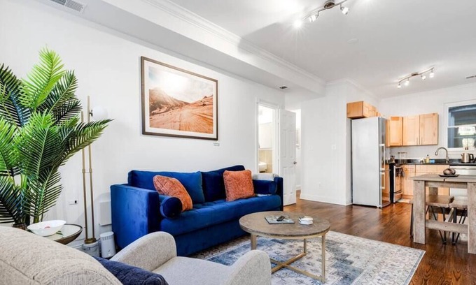 Truxton Circle Casa | Classic DC Rowhome, 2-Bedrooms / Close to METRO