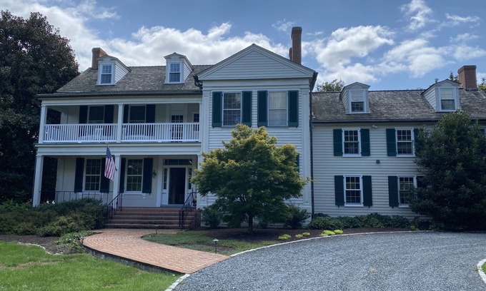 St. Michaels Casa | Clásico Eastern Shore Waterfront Manor House