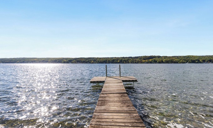 Keuka Park Cabaña | Classic Keuka Lake Cottage on the Bluff! Walk-in lake frontage!