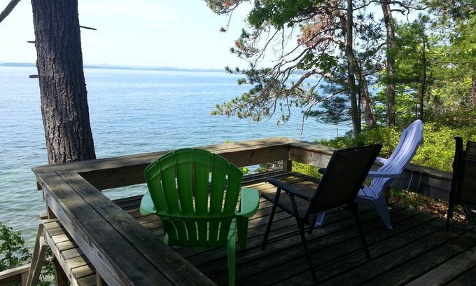 Tuftonboro Cabina | Campamento clásico del lago Winnipesaukee