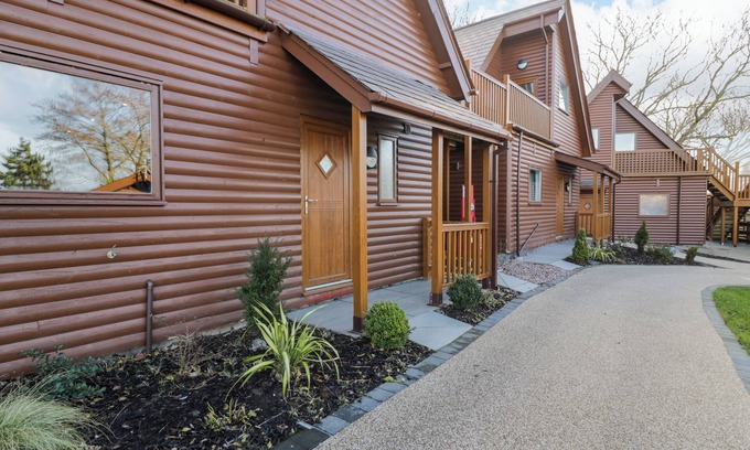 Meliden Cabaña | CLASSIC LODGE 31, family friendly, with pool in Dyserth