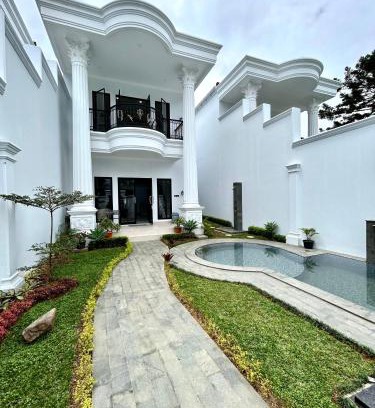 Ciloto Villa | Classic Resort Puncak