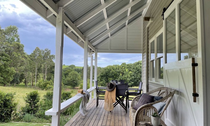 Bangalow Casa | Classic, simple and relaxed living.