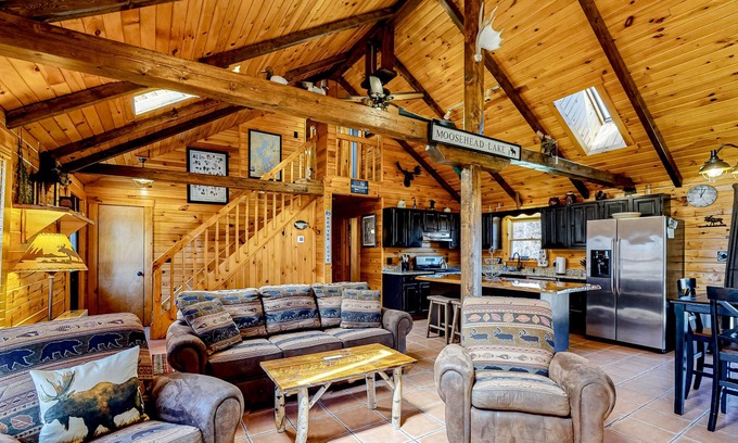 Beaver Cove Casa | Classic-yet-modern lake home with deck & association beach - dog-friendly