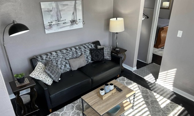 Bartonville Apartamento | Classy Apt Mins from Airport and Peoria Hospitals Bartonville, IL
